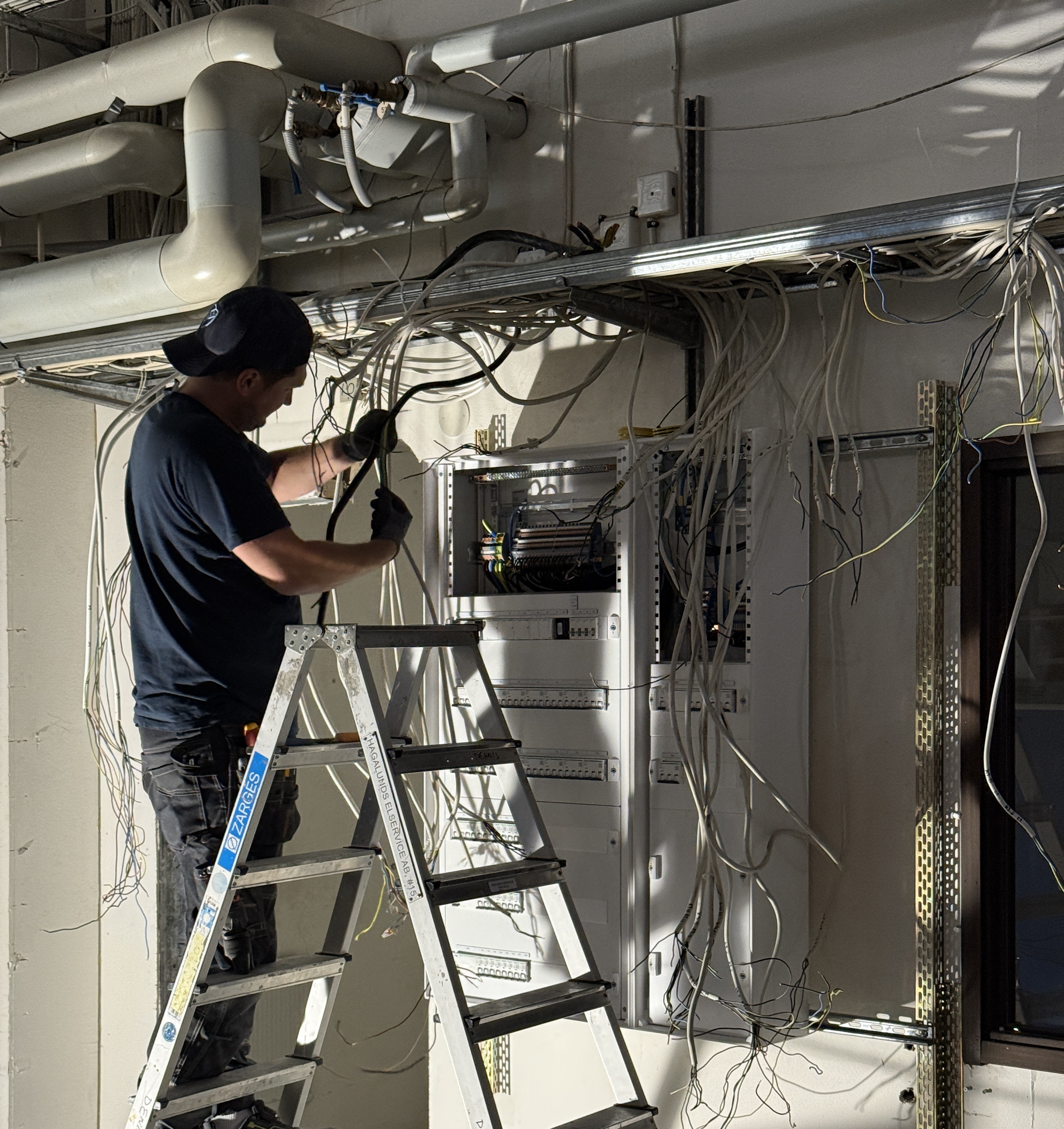 Elreparation - Hagalunds Elservice AB